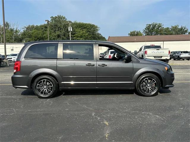 2017 Dodge Grand Caravan SE Plus 2017 Dodge Grand Caravan SE Plus