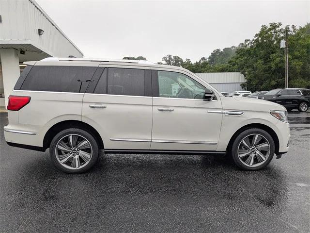 2019 Lincoln Navigator Select