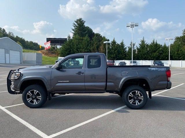 2017 Toyota Tacoma TRD Sport