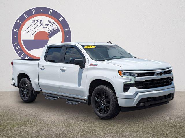 2022 Chevrolet Silverado 1500 4WD Crew Cab Short Bed RST