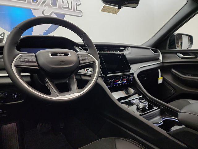 2025 Jeep Grand Cherokee L Altitude X 4x4