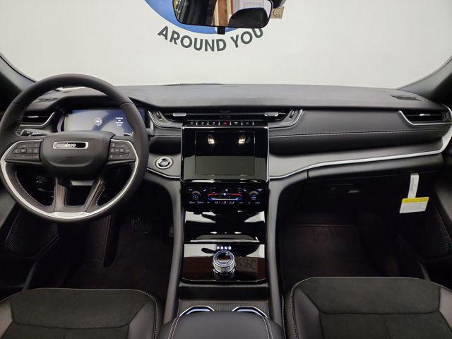 2025 Jeep Grand Cherokee L Altitude X 4x4