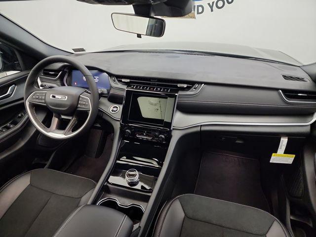 2025 Jeep Grand Cherokee L Altitude X 4x4