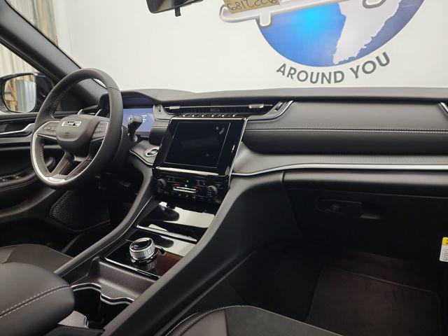 2025 Jeep Grand Cherokee L Altitude X 4x4