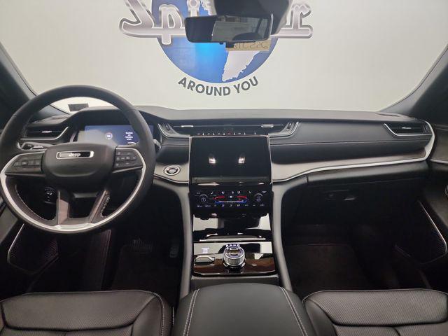 2025 Jeep Grand Cherokee L Limited 4x4