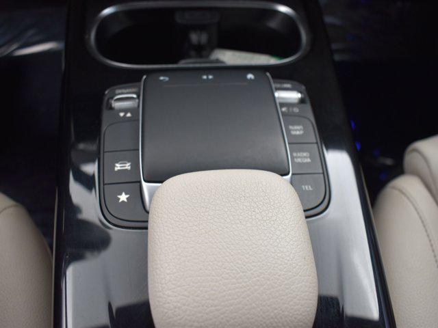 2022 Mercedes-Benz A 220 4MATIC