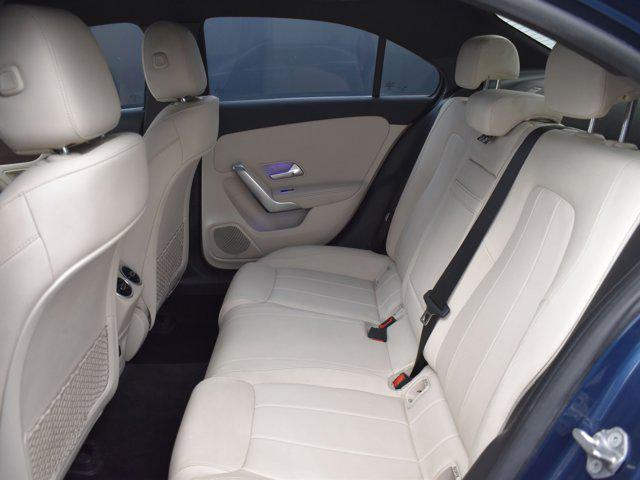 2022 Mercedes-Benz A 220 4MATIC