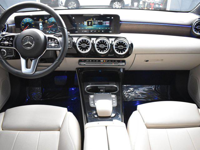 2022 Mercedes-Benz A 220 4MATIC
