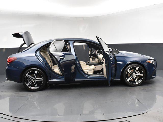 2022 Mercedes-Benz A 220 4MATIC