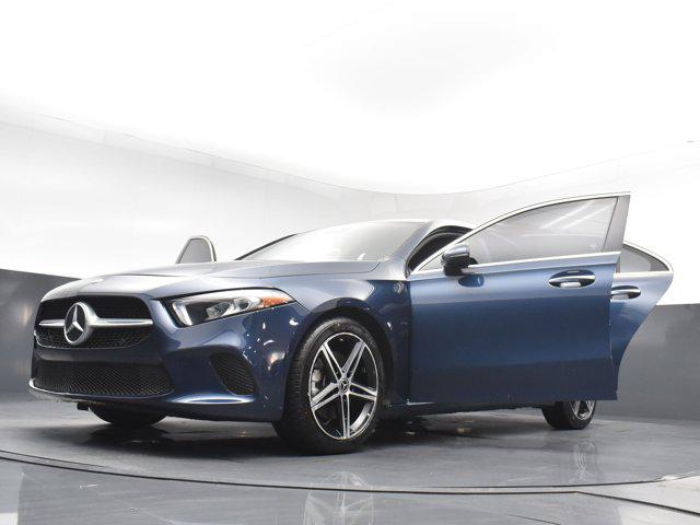2022 Mercedes-Benz A 220 4MATIC