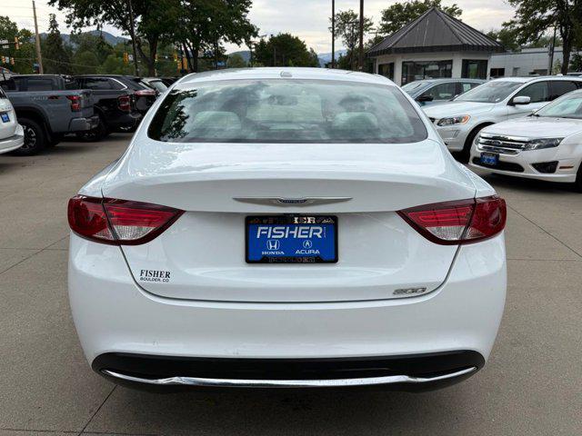 2015 Chrysler 200 Limited