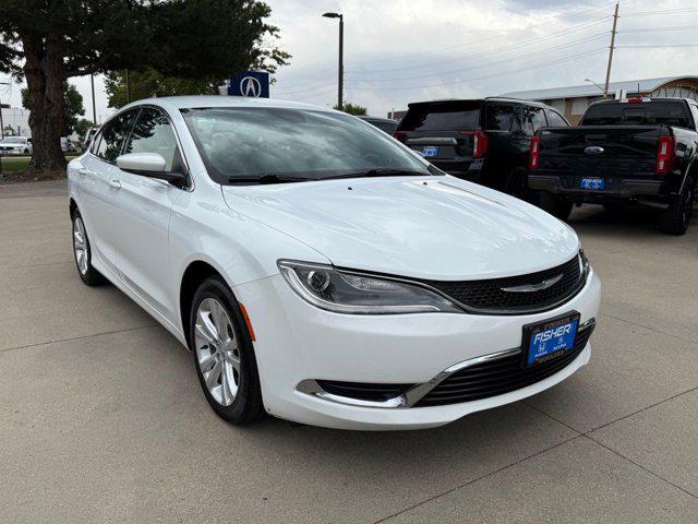2015 Chrysler 200 Limited