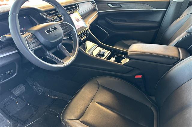 2023 Jeep Grand Cherokee Limited 4x2