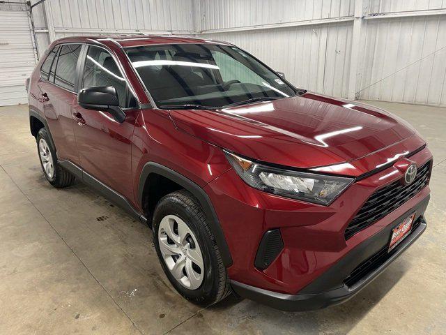 2022 Toyota RAV4 LE 2022 Toyota RAV4 LE