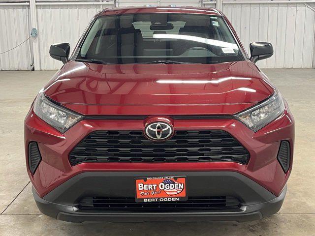 2022 Toyota RAV4 LE 2022 Toyota RAV4 LE