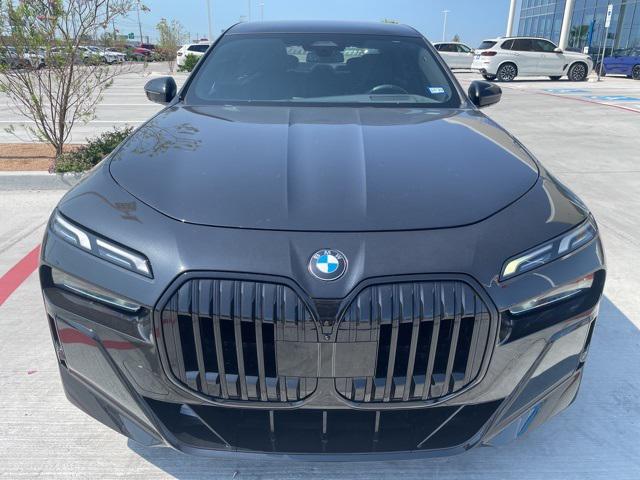 2023 BMW 740 i