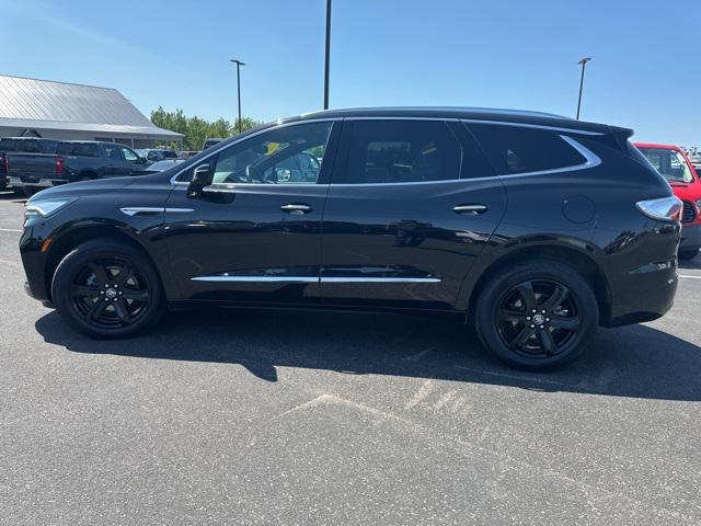 2023 Buick Enclave Essence AWD