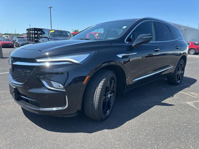 2023 Buick Enclave Essence AWD