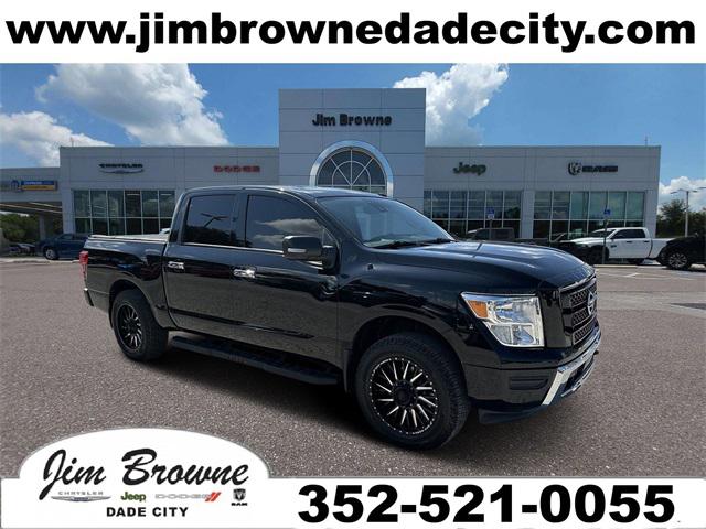 2020 Nissan TITAN Crew Cab SV 4x2