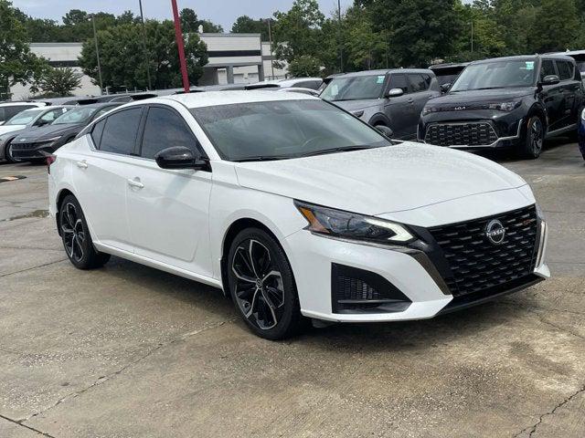 2023 Nissan Altima SR FWD