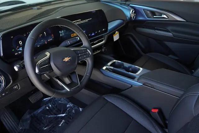 2025 Chevrolet Equinox LT 2