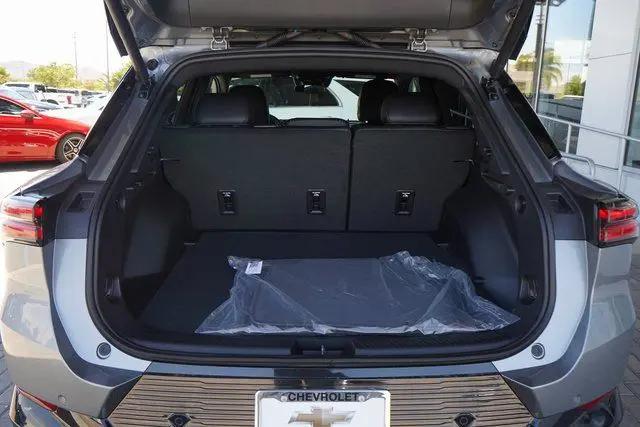 2025 Chevrolet Equinox LT 2