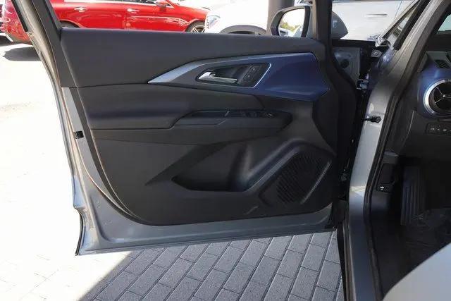 2025 Chevrolet Equinox LT 2