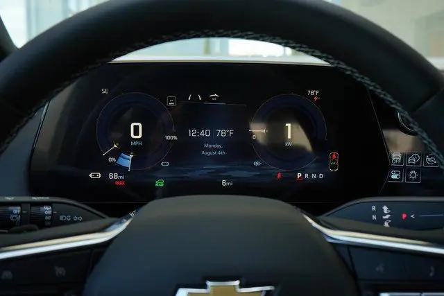 2025 Chevrolet Equinox LT 2