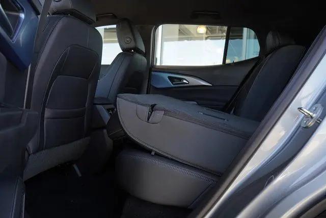 2025 Chevrolet Equinox LT 2