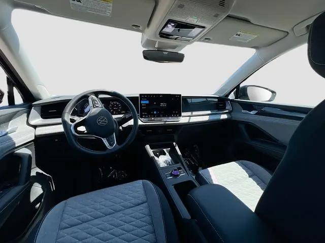 2025 Volkswagen Tiguan 2.0T S