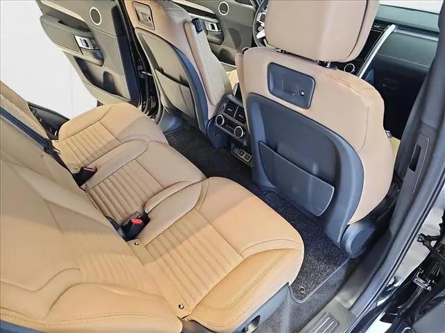 2025 Land Rover Discovery P360 Dynamic SE