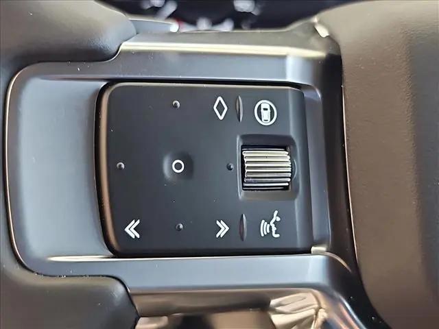 2025 Land Rover Discovery P360 Dynamic SE