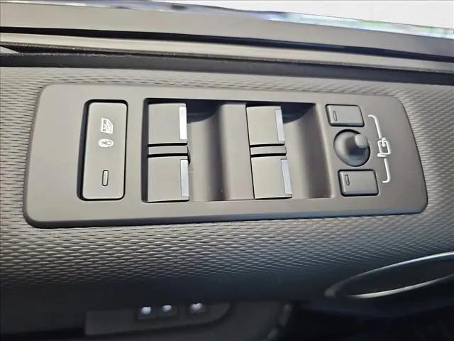 2025 Land Rover Discovery P360 Dynamic SE