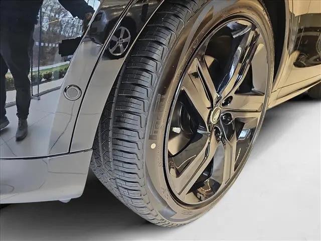 2025 Land Rover Discovery P360 Dynamic SE