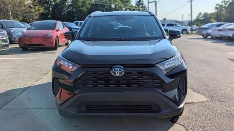 2022 Toyota RAV4 Hybrid LE