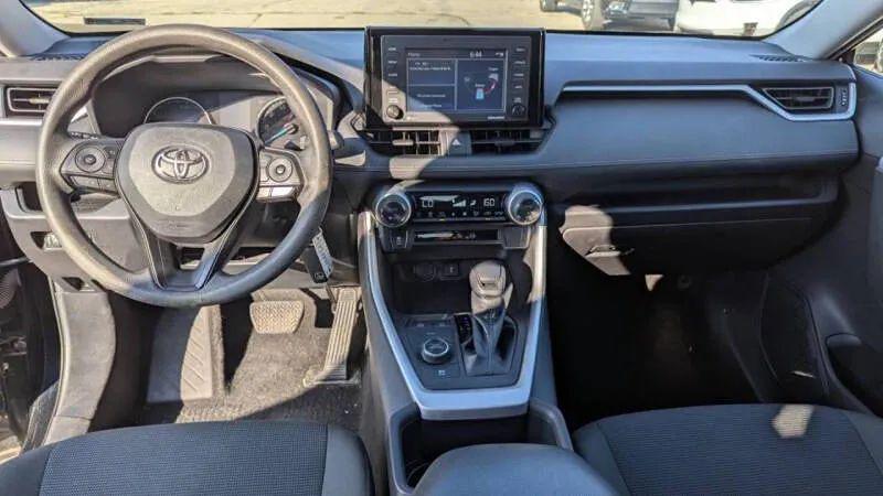 2022 Toyota RAV4 Hybrid LE