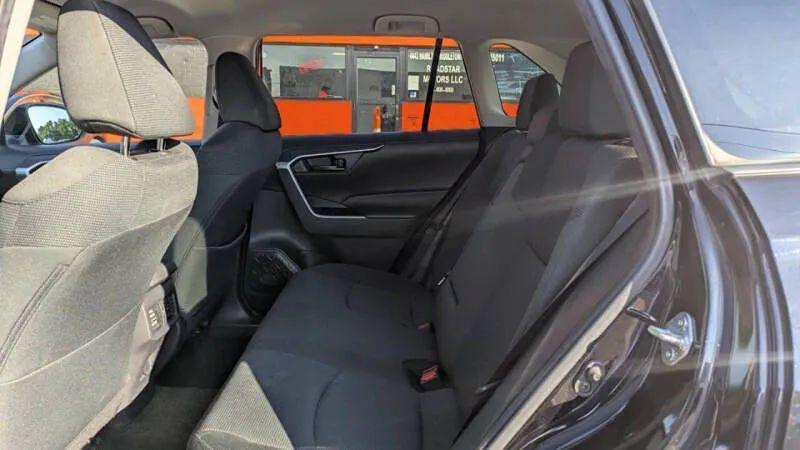 2022 Toyota RAV4 Hybrid LE