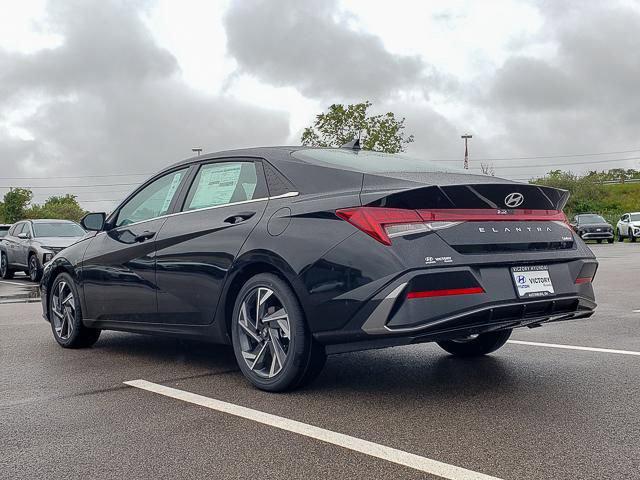 2025 Hyundai Elantra Limited