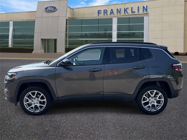 2022 Jeep Compass Latitude Lux 4x4