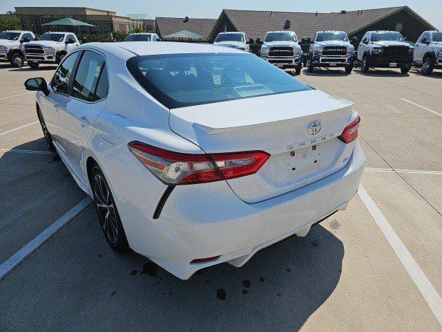 2018 Toyota Camry SE