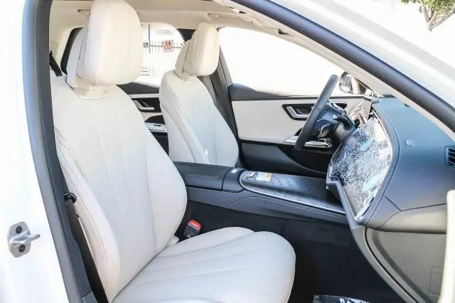 2025 Mercedes-Benz E 450 4MATIC