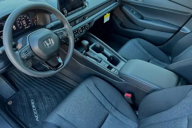2025 Honda Accord Sedan SE