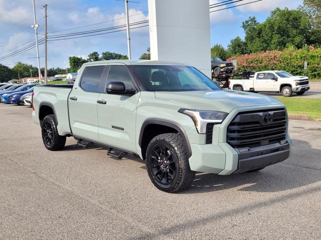 2025 Toyota Tundra SR5 4WD