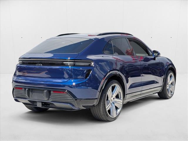 2025 Porsche Macan Electric Turbo