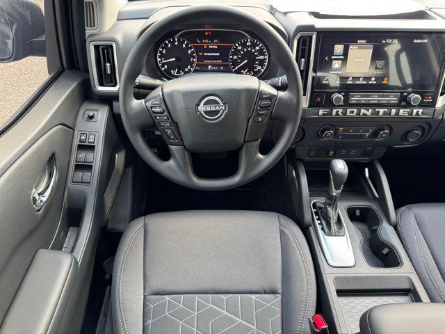 2025 Nissan Frontier Crew Cab SV 4x2