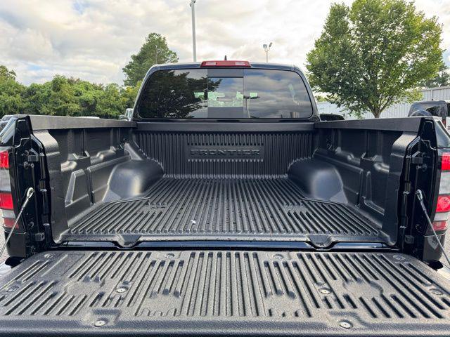 2025 Nissan Frontier Crew Cab SV 4x2