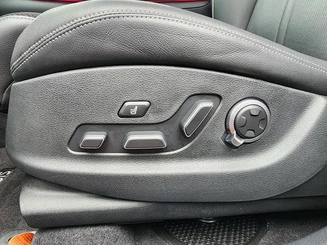 2024 Genesis GV70 3.5T AWD Sport