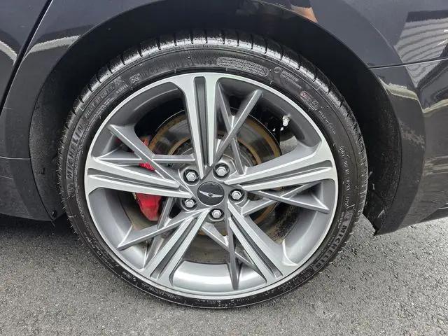 2025 Genesis G70 3.3T RWD Sport Advanced