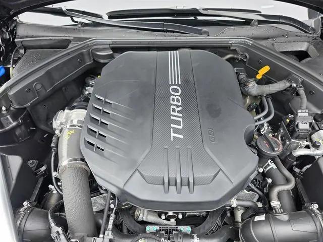 2025 Genesis G70 3.3T RWD Sport Advanced