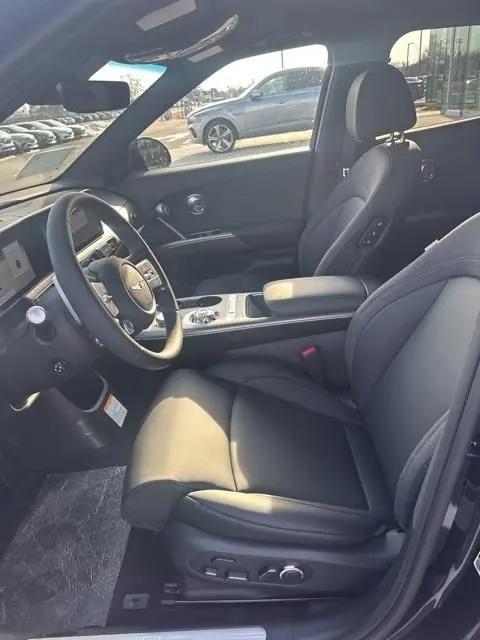 2025 Genesis GV60 Standard AWD